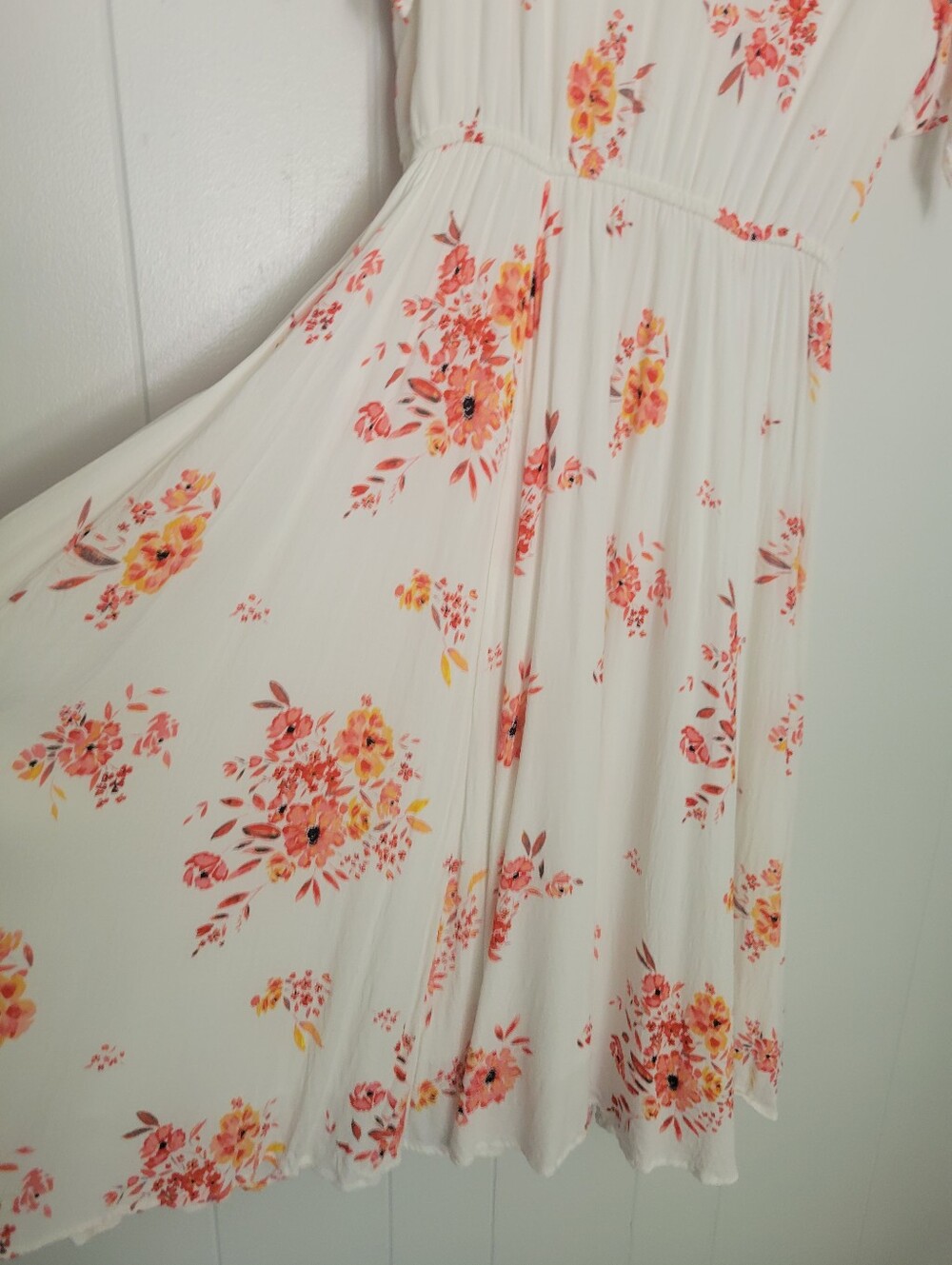 Gap Floral Dress White & Orange Short Tie Sleeves V Neck Rayon Feminine MD - Picture 4 of 7